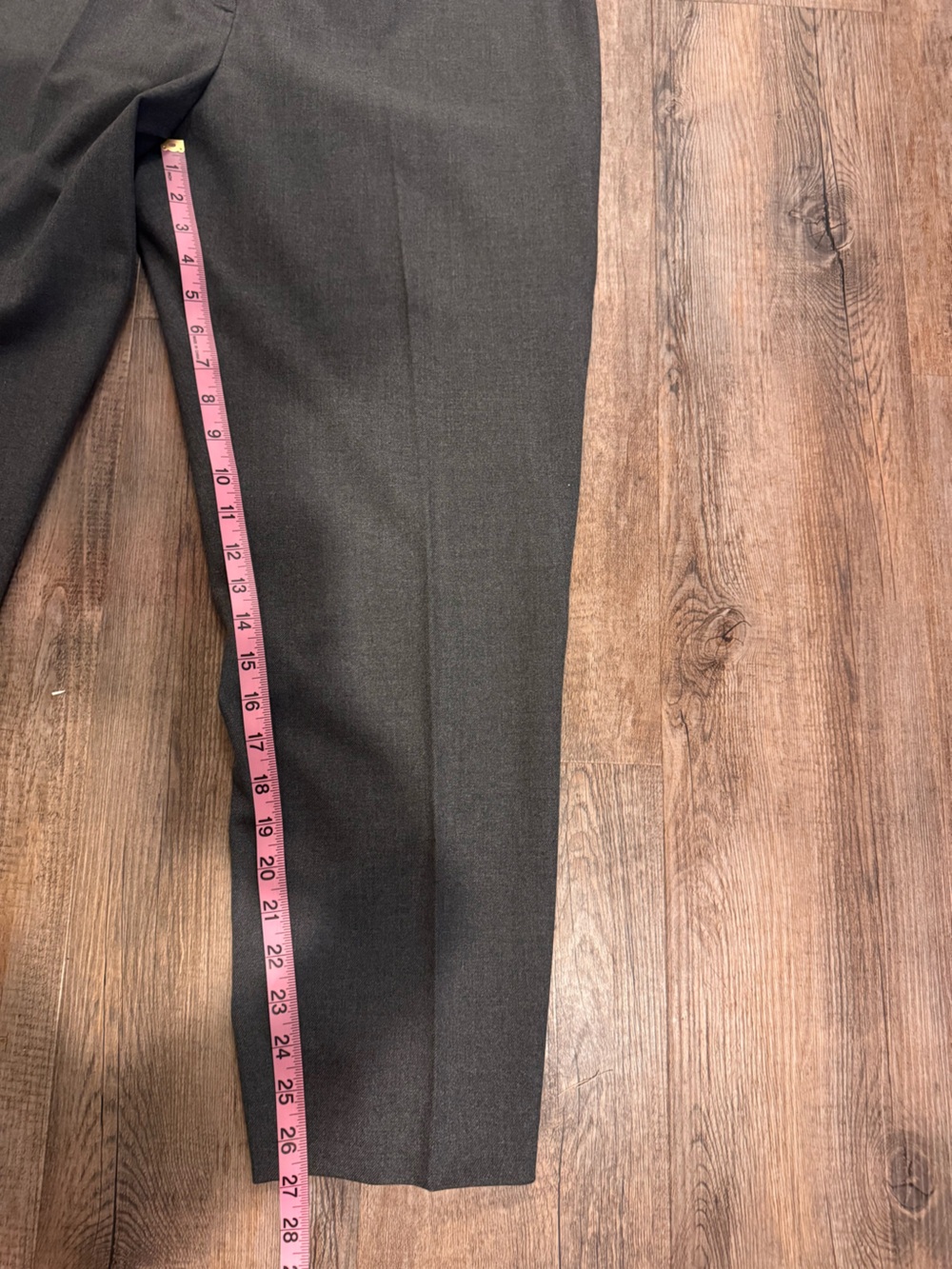 Abercrombie High-Rise Slim Straight Tailored Pants in Charcoal Gray - size 32 - Picture 5 of 7